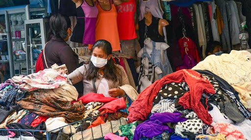 Director de Aduanas: No se han aumentado impuestos a la ropa usada