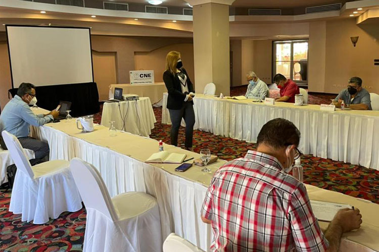 CNE inicia capacitación de partidos políticos para las próximas elecciones generales CNE inicia capacitación de partidos políticos para las próximas elecciones generales