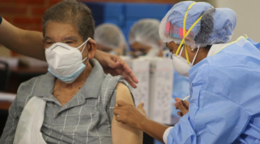 Fosdeh: Reactivación económica va de la mano con la vacuna  