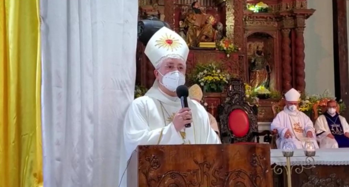 Lempira: Monseñor Walter Guillen, es instalado como nuevo Obispo de la Diócesis de Santa María de las Gracias