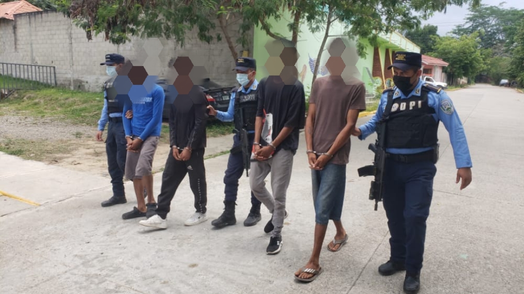 Más de 70 sujetos resultaron capturados por diferentes delitos  en operativos simultáneos  en la capital