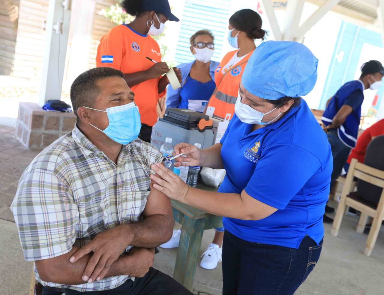 Unas 9,000 personas serán vacunadas contra la Covid-19 en Islas de la Bahía Unas 9,000 personas serán vacunadas contra la Covid-19 en Islas de la Bahía