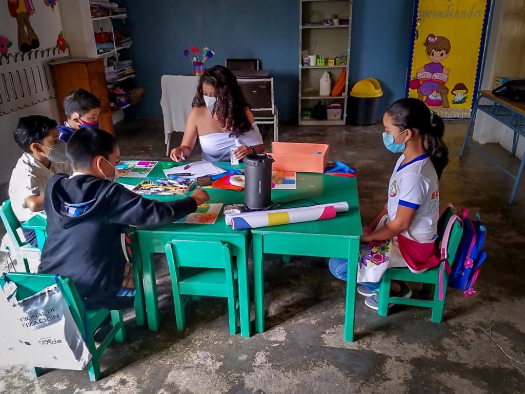 Ministro de Educación: No hay incidencias en centros educativos que ya están en clases semipresenciales Ministro de Educación: No hay incidencias en centros educativos que ya están en clases semipresenciales