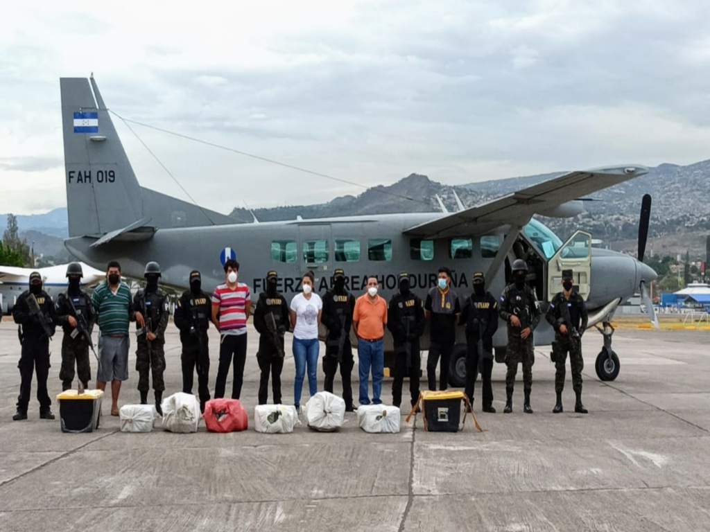 Inicia proceso legal contra banda capturada con cocaína valorada en L 100 millones