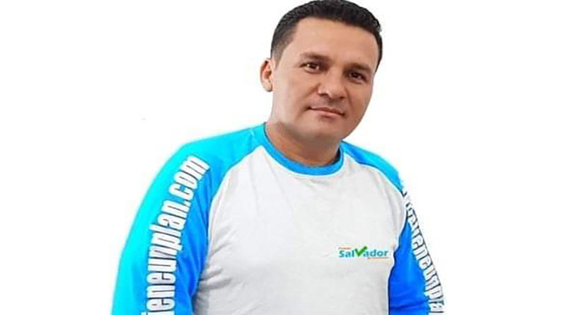 Salvador Nasralla notifica a Carlenton Davila que no será el candidato a la AMDC Salvador Nasralla notifica a Carlenton Davila que no será el candidato a la AMDC