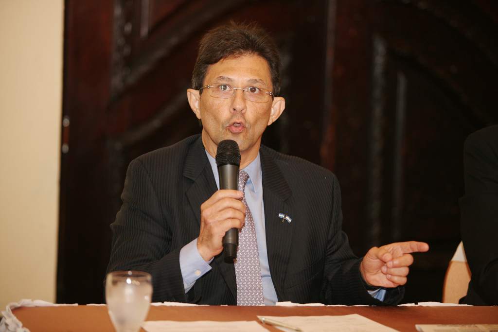 » El CNE es como una doncella que perdió su virginidad democrática»: Enrique Ortez » El CNE es como una doncella que perdió su virginidad democrática»: Enrique Ortez