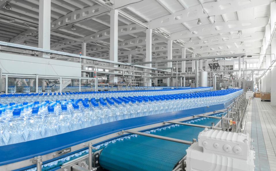 Empresario reconoce que hay condiciones para invertir en industria del plástico Empresario reconoce que hay condiciones para invertir en industria del plástico