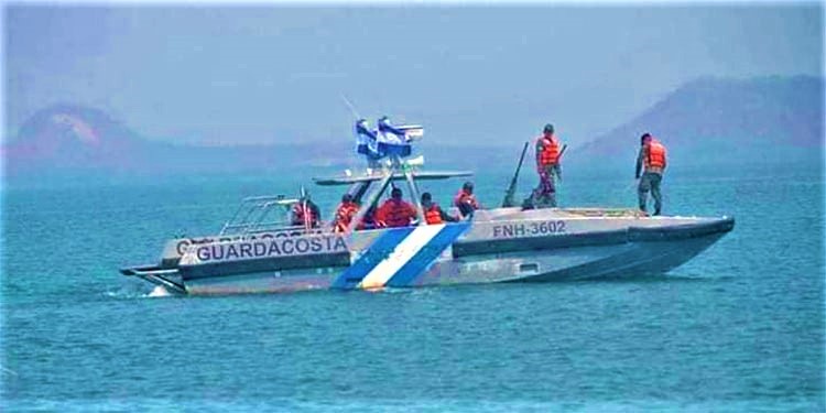 Continúa búsqueda de 15 pescadores hondureños que desparecieron rumbo a Jamaica Continúa búsqueda de 15 pescadores hondureños que desparecieron rumbo a Jamaica