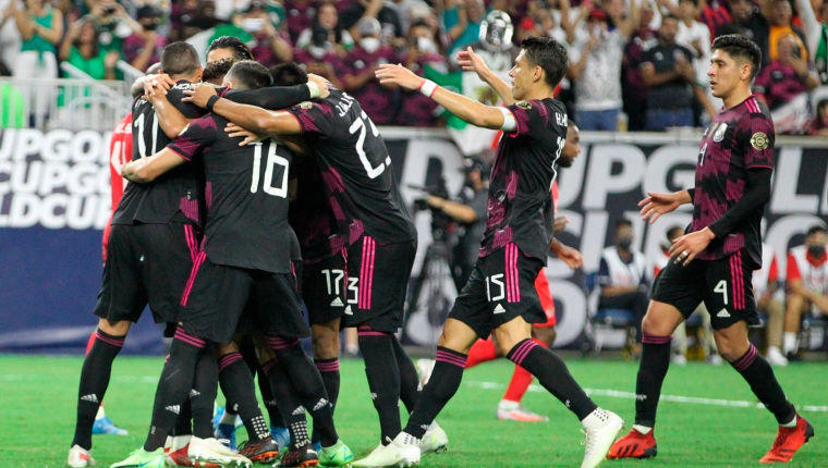Con gol al último minuto México vence a Canadá en semifinales de la Copa Oro