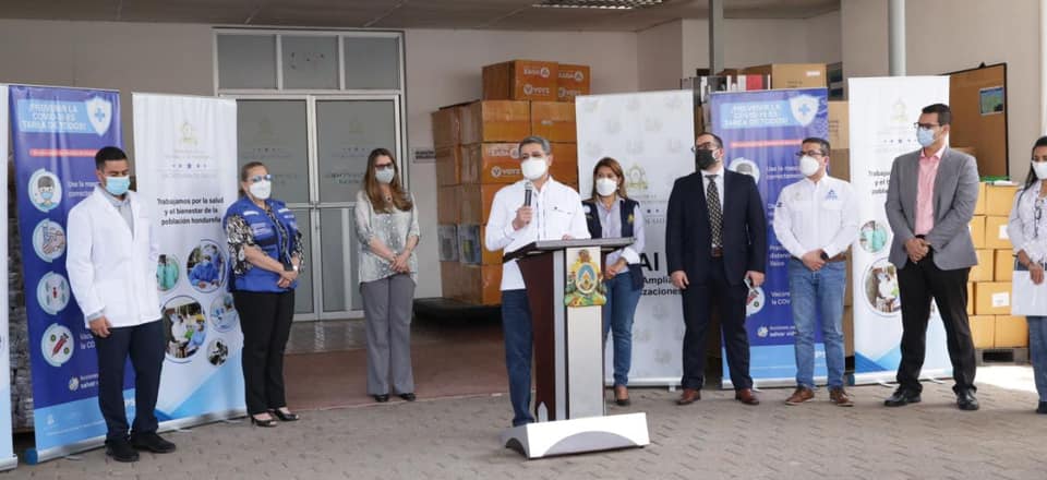 Llegan al país 40,950 dosis de Pfizer compradas por el gobierno