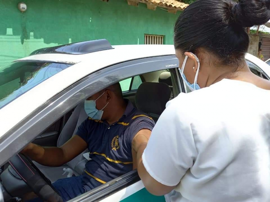 IHTT y la SESAL ejecutan vacunación anticovid del rubro de taxis y transporte de carga IHTT y la SESAL ejecutan vacunación anticovid del rubro de taxis y transporte de carga