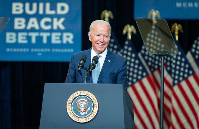Biden pide al Congreso aprobar con «urgencia» una ley para los «soñadores»