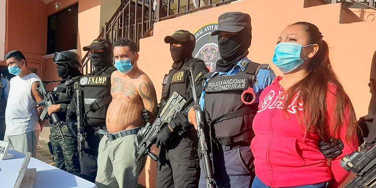 Capturan a «El Brooklyn», cabecilla de la pandilla 18 en la capital Capturan a «El Brooklyn», cabecilla de la pandilla 18 en la capital