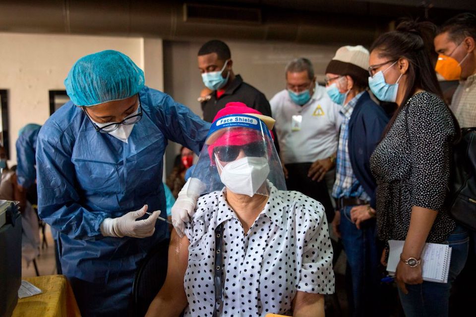 República Dominicana iniciará la aplicación de tercera dosis de la vacuna contra la Covid-19