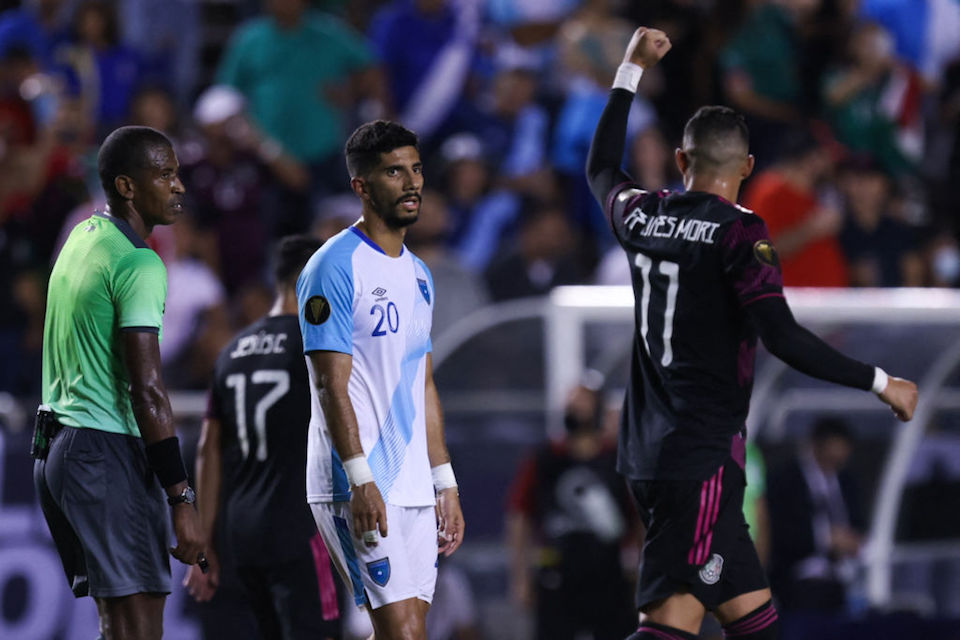 México «endereza» su camino en Copa Oro y golea a Guatemala con doblete de Funes Mori