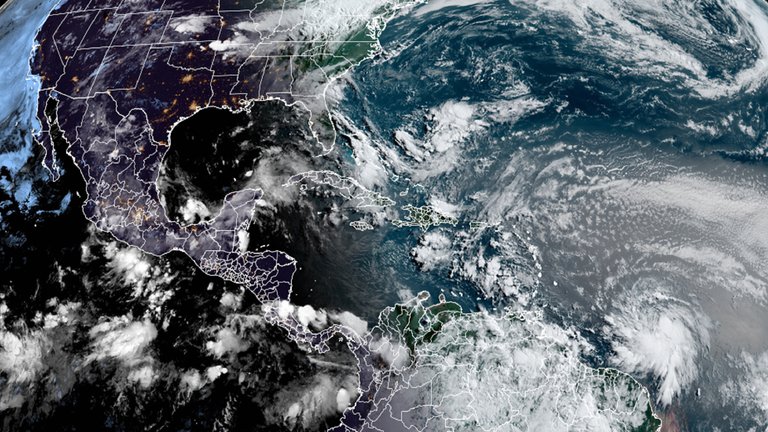 La tormenta «Elsa» se convirtió en un huracán de categoría 1, amenaza a Cuba, Barbados y se pone rumbo a Miami La tormenta «Elsa» se convirtió en un huracán de categoría 1, amenaza a Cuba, Barbados y se pone rumbo a Miami