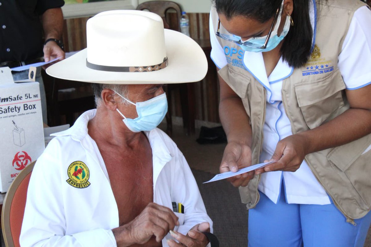 Unos 300 productores de café son vacunados contra la Covid-19 Unos 300 productores de café son vacunados contra la Covid-19