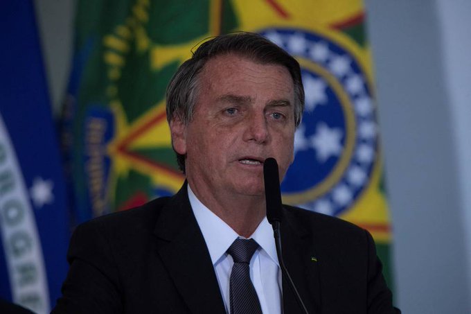 Jair Bolsonaro, ingresado en un hospital por ataque de hipo y dolores abdominales