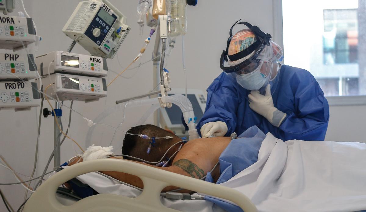 Rusia registró un récord diario de muertes por Coronavirus por tercer día consecutivo Rusia registró un récord diario de muertes por Coronavirus por tercer día consecutivo