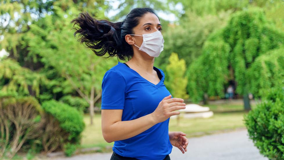 Investigadores de la UNAH realizan terapia física para pacientes post-Covid