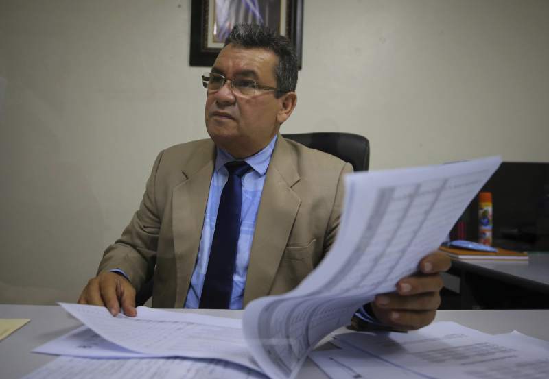 Director departamental de Educación FM: «Unos 18 mil estudiantes se quedaron fuera de la educación virtual en el sistema publico»