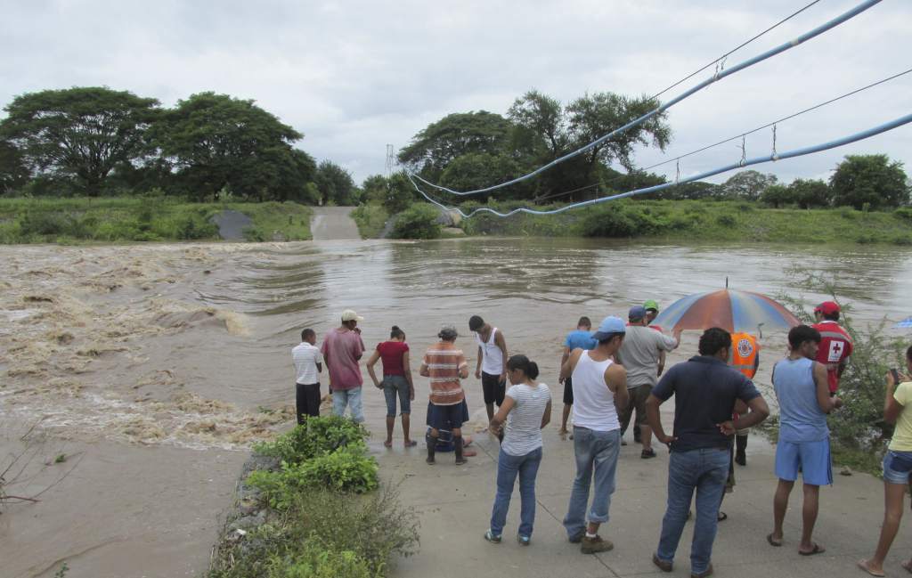 Varias comunidades al sur continuan incomunicadas producto de las lluvias Varias comunidades al sur continuan incomunicadas producto de las lluvias