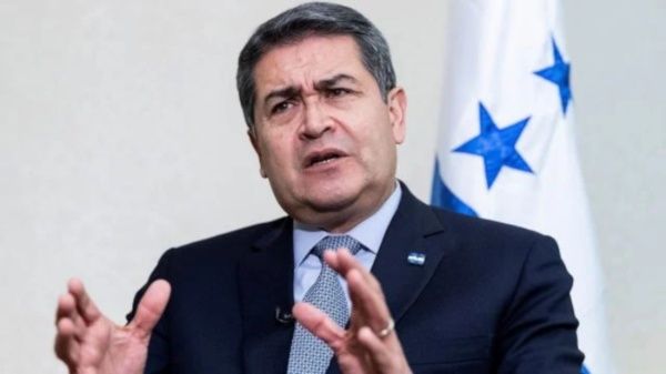 Presidente Hernández: «Ya sobrepasamos el millón cien mil vacunados en Honduras» Presidente Hernández: «Ya sobrepasamos el millón cien mil vacunados en Honduras»