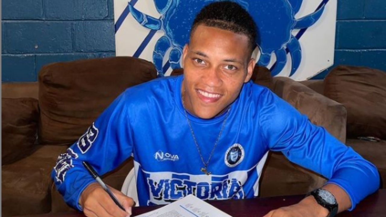 Retorna a Honduras jugador del Victoria que se había quedado «mojado» en EEUU