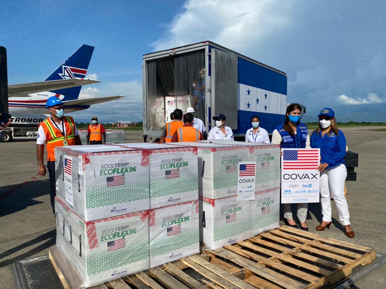Masivo ingreso de vacunas, una luz al final del túnel: Viceministro de Salud