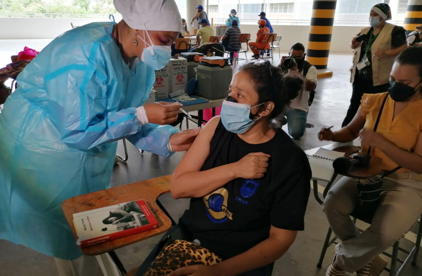 En un mes la UNAH tendrá resultados del estudio sobre cruce de vacunas Sputnik V, Moderna o Pfizer En un mes la UNAH tendrá resultados del estudio sobre cruce de vacunas Sputnik V, Moderna o Pfizer