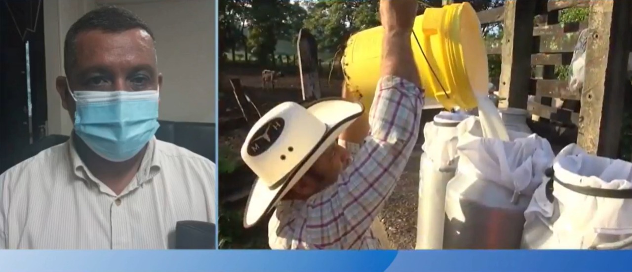 ¡Por incumplimiento de acuerdo! Ganaderos y productores de leche se toman plantas procesadoras en Olancho ¡Por incumplimiento de acuerdo! Ganaderos y productores de leche se toman plantas procesadoras en Olancho