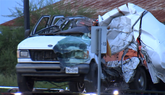 10 muertos y 20 heridos deja accidente en Texas; En su mayoría inmigrantes hondureños 10 muertos y 20 heridos deja accidente en Texas; En su mayoría inmigrantes hondureños