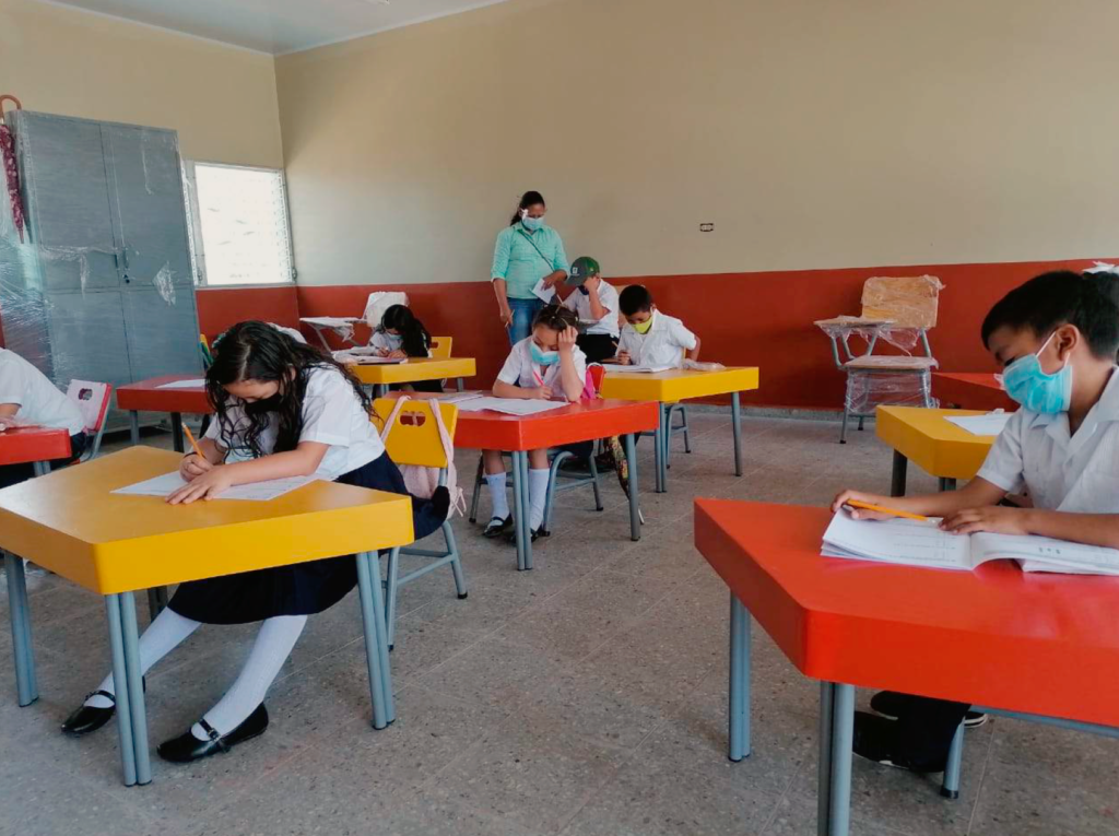 Karla Pavón: «Hay municipios y aldeas en las que sí se puede retornar a clases presenciales»