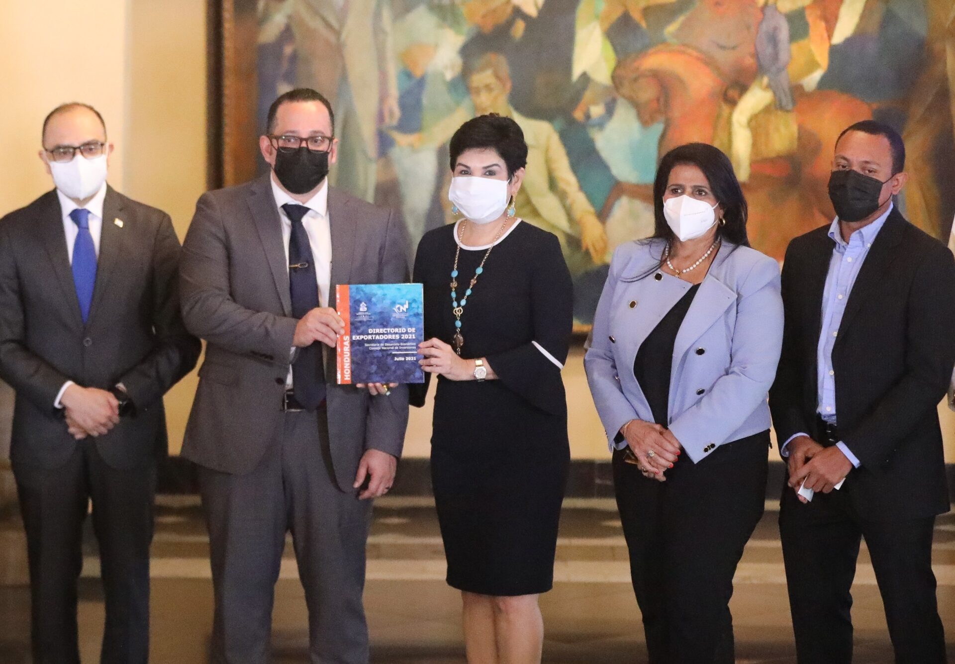 Gobierno lanza Directorio de Exportadores 2021 para promocionar productos de empresas hondureñas Gobierno lanza Directorio de Exportadores 2021 para promocionar productos de empresas hondureñas