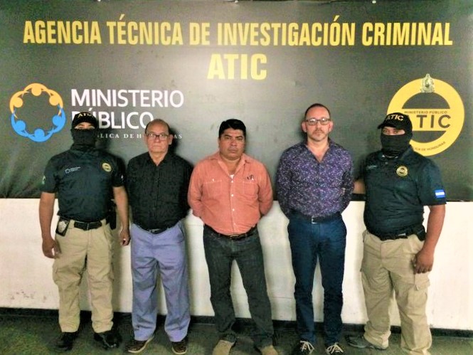 Justicia encuentra culpables a exfuncionarios de salud por pérdida de reactivos de pacientes con VIH/SIDA Justicia encuentra culpables a exfuncionarios de salud por pérdida de reactivos de pacientes con VIH/SIDA