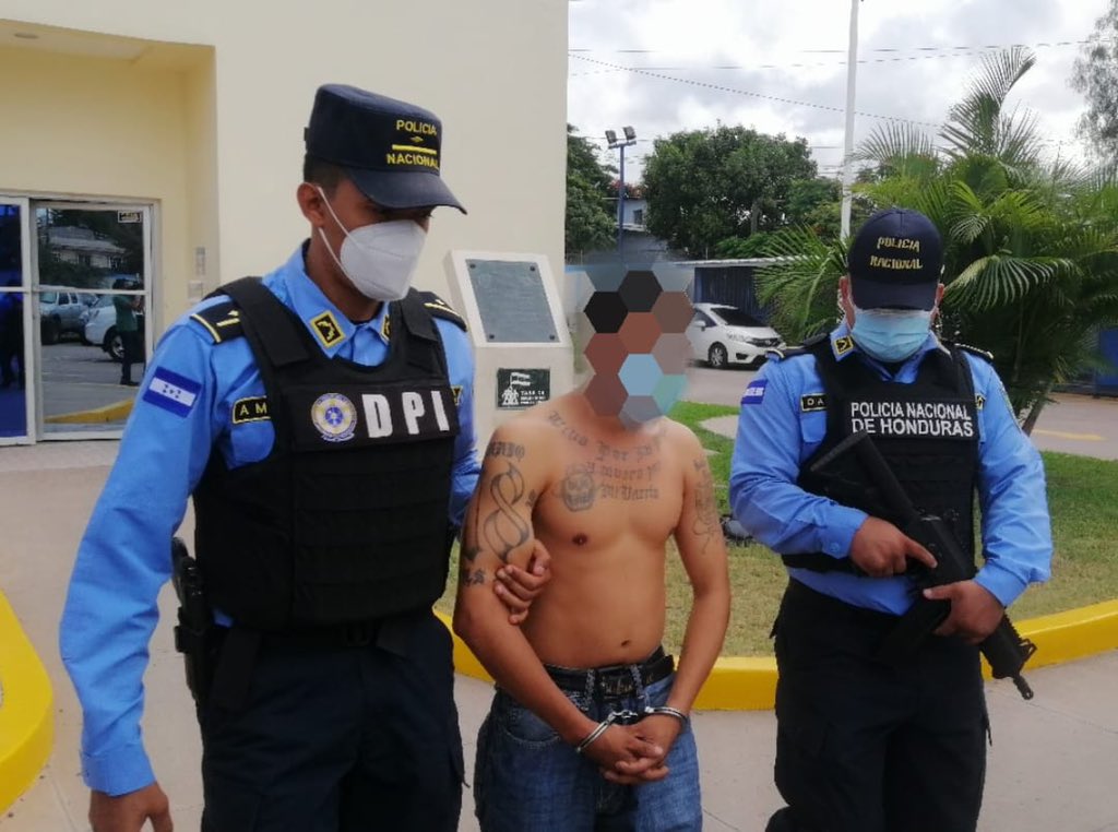 Arrestan a pandillero por el asesinato de una fémina en la capital