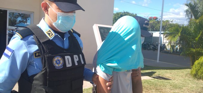 Capturan a menor supuesto pandillero, acusado de decapitar a una persona en la Sabanagrande