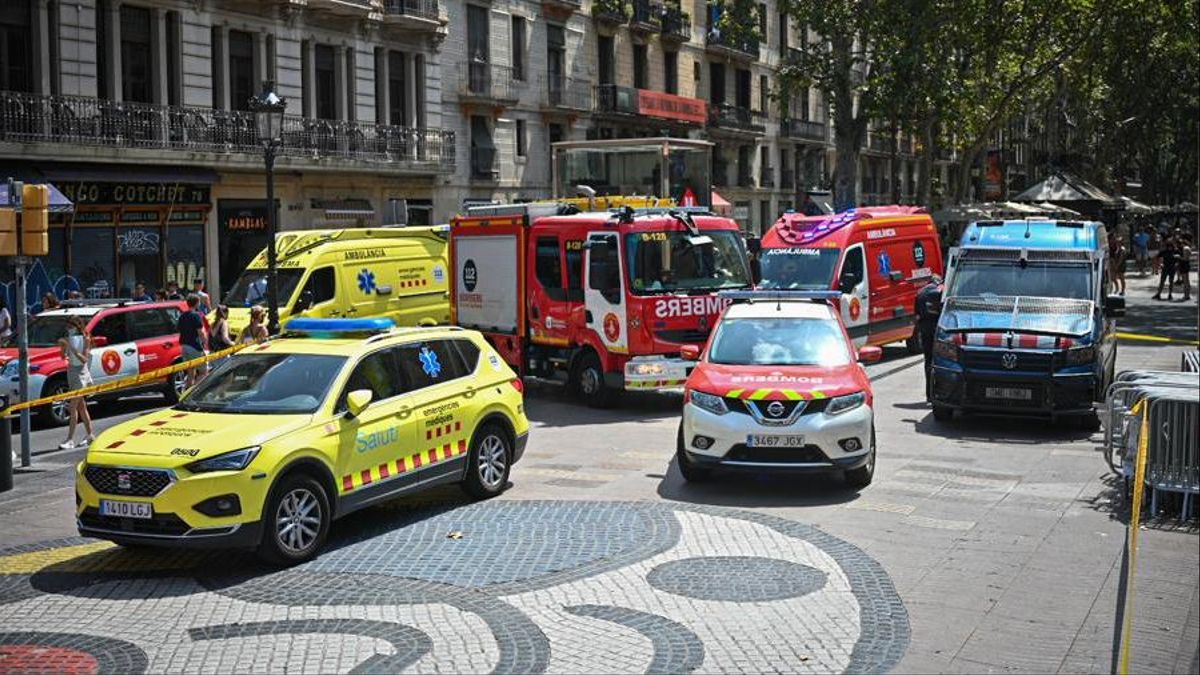 Desalojan un hotel en el centro de Barcelona tras una fuerte explosión Desalojan un hotel en el centro de Barcelona tras una fuerte explosión