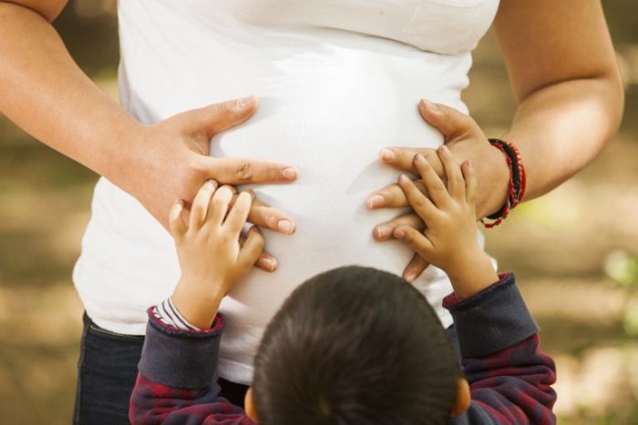 Subdirector del Hospital Escuela: Casos positivos de Covid-19 en niños y mujeres embarazadas van en ascenso