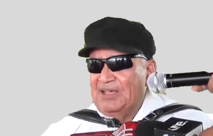 El cantautor hondureño Macario Mejía se encuentra grave por Covid-19