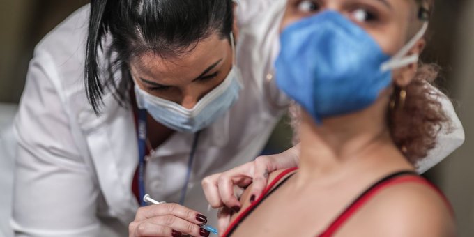 Brasil anunció que aplicará terceras dosis de la vacuna contra el coronavirus a partir del 15 de septiembre