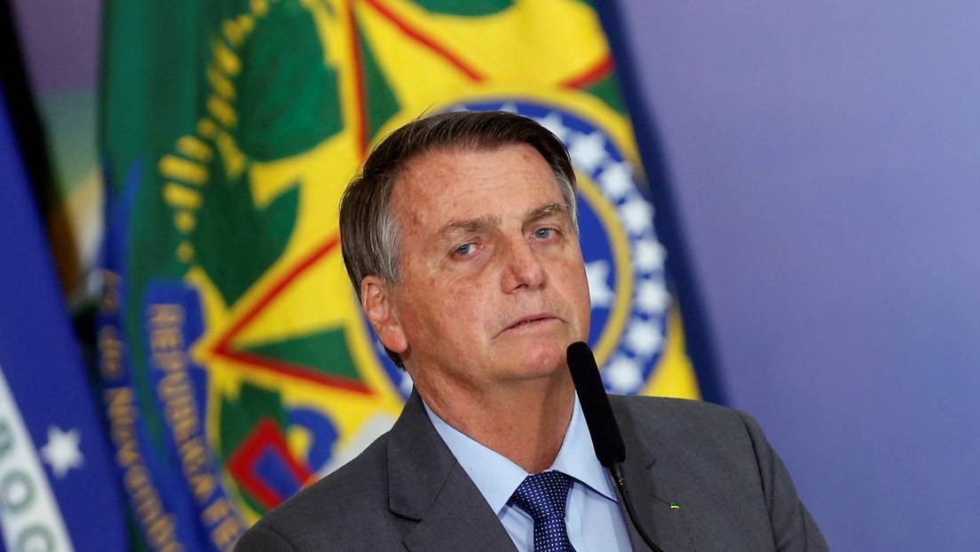 Jair Bolsonaro reveló que su esposa se vacunó en EEUU y recibió una ola de críticas Jair Bolsonaro reveló que su esposa se vacunó en EEUU y recibió una ola de críticas