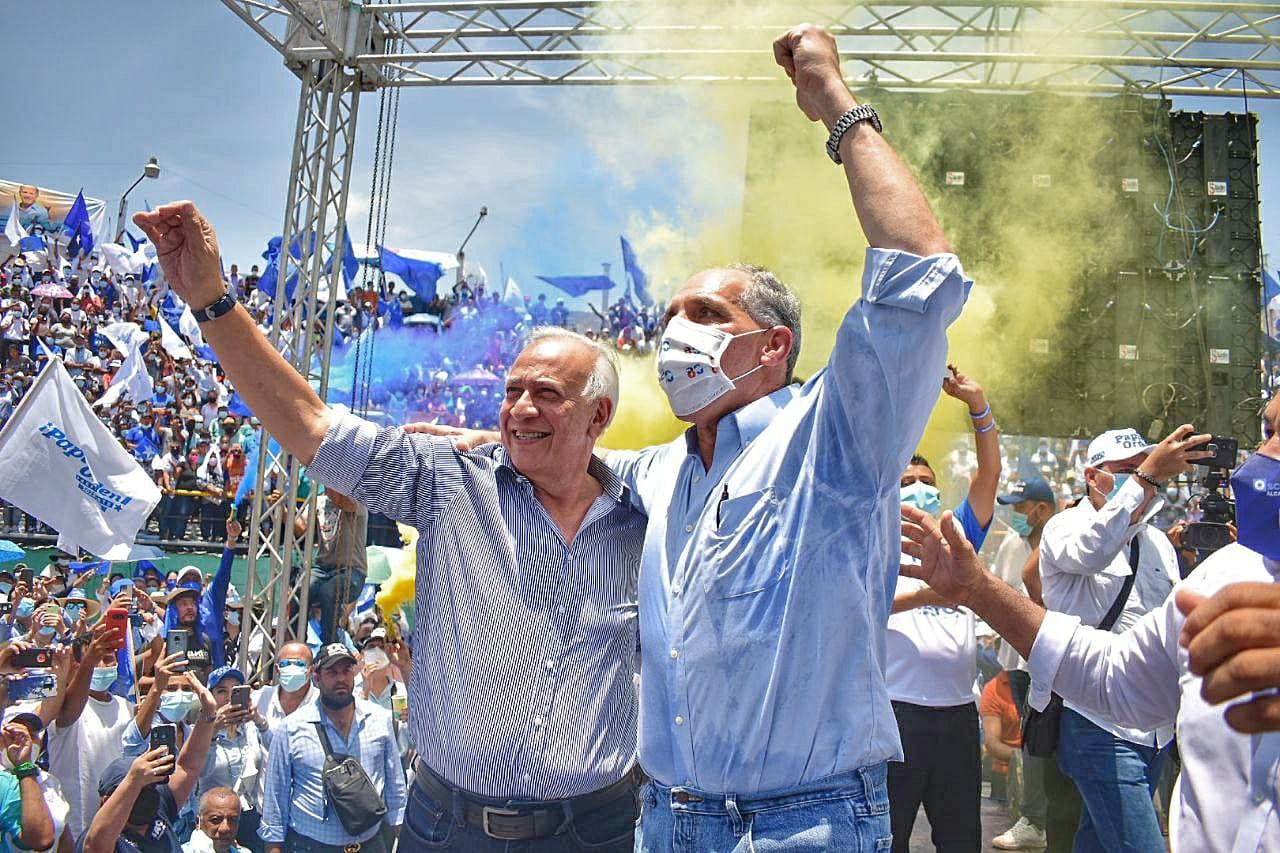 Asfura y Oliva en Choluteca anuncian que trabajarán juntos para ganar las elecciones Asfura y Oliva en Choluteca anuncian que trabajarán juntos para ganar las elecciones