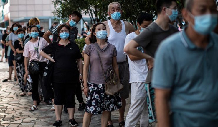 China castiga a decenas de funcionarios por no controlar brote de la variante delta China castiga a decenas de funcionarios por no controlar brote de la variante delta