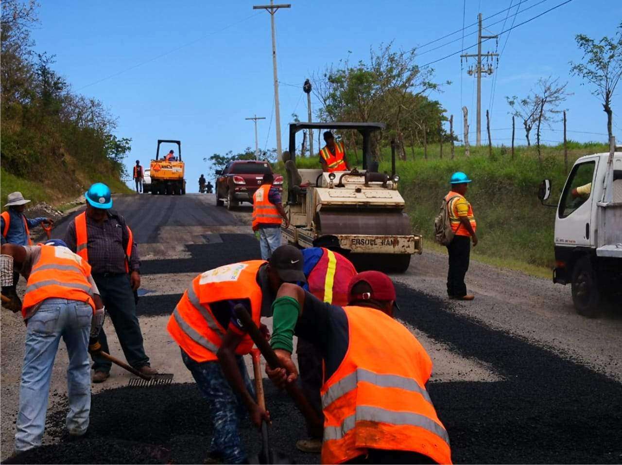 Obras de infraestructura vial del Gobierno llevan esperanza y desarrollo al departamento de El Paraíso Obras de infraestructura vial del Gobierno llevan esperanza y desarrollo al departamento de El Paraíso