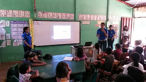 90% de escuelas en las comunidades de Comayagua imparte clases semipresenciales  