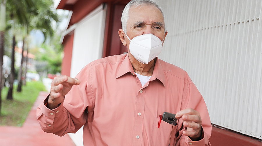 Infectólogo Tito Alvarado: Hay que seguir acercando la vacuna a las residencias de la población