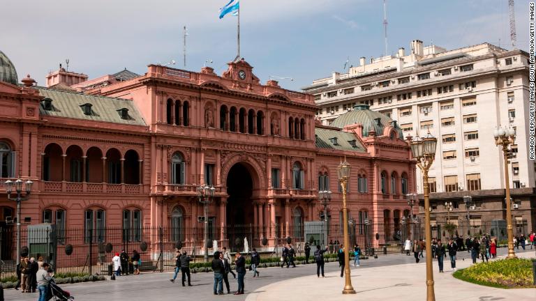 Argentina decide quitar el tapabocas y abre sus fronteras Argentina decide quitar el tapabocas y abre sus fronteras
