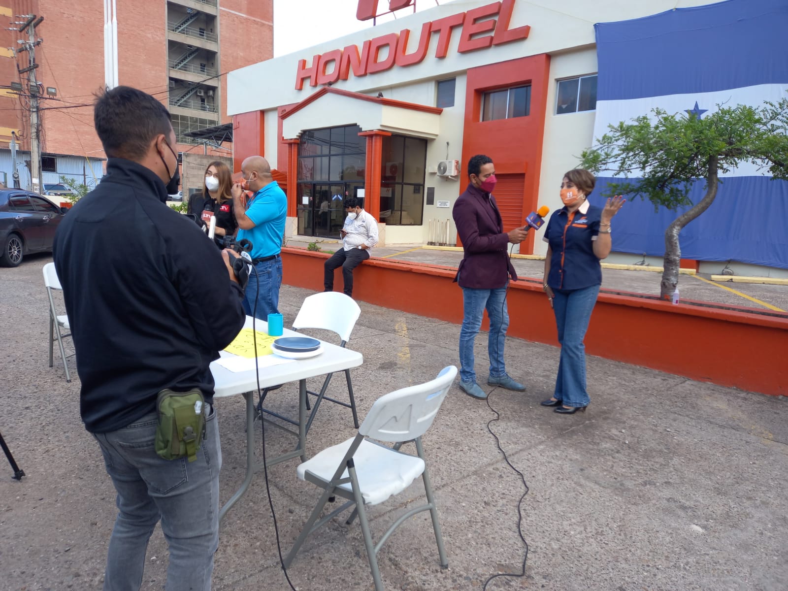 Empleados de Hondutel protestan por falta de pago Empleados de Hondutel protestan por falta de pago