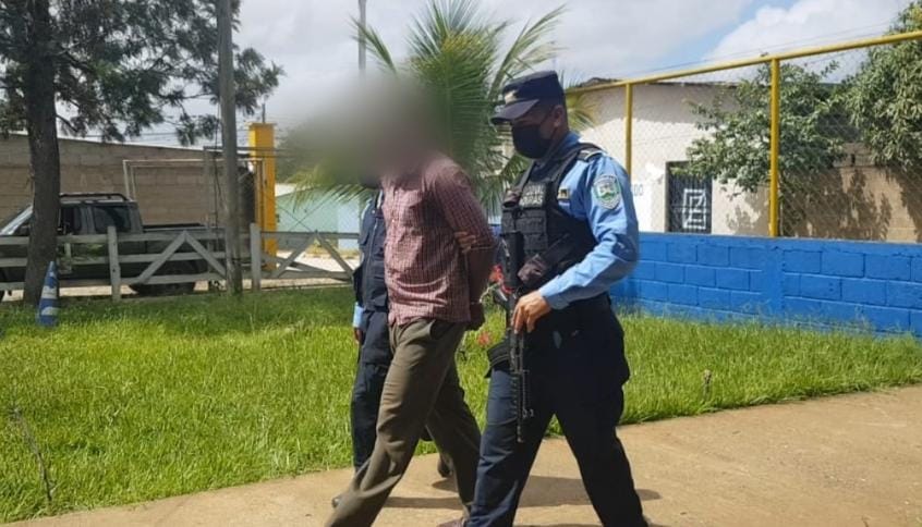 Por la supuesta agresión sexual de su sobrina de 10 años un sujeto es capturado en Orica, FM Por la supuesta agresión sexual de su sobrina de 10 años un sujeto es capturado en Orica, FM